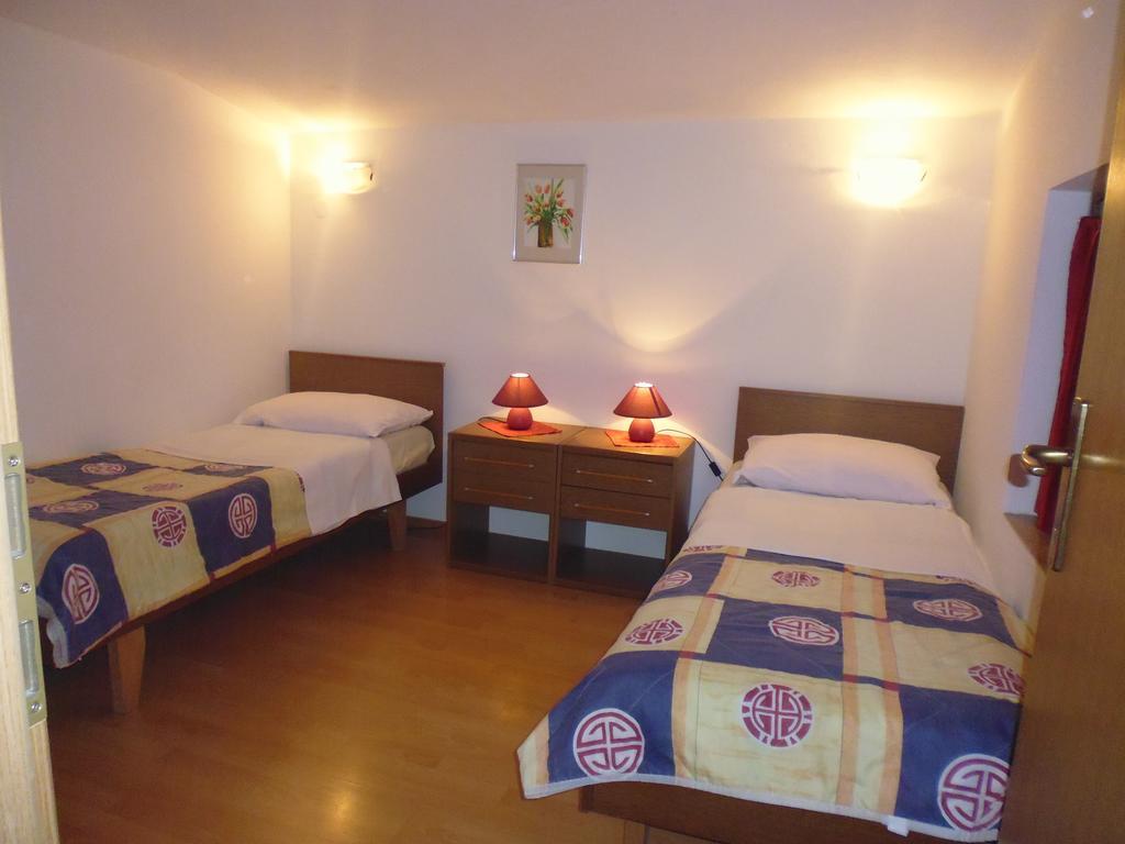 Apartments Jadranka Povile Novi Vinodolski Cameră foto